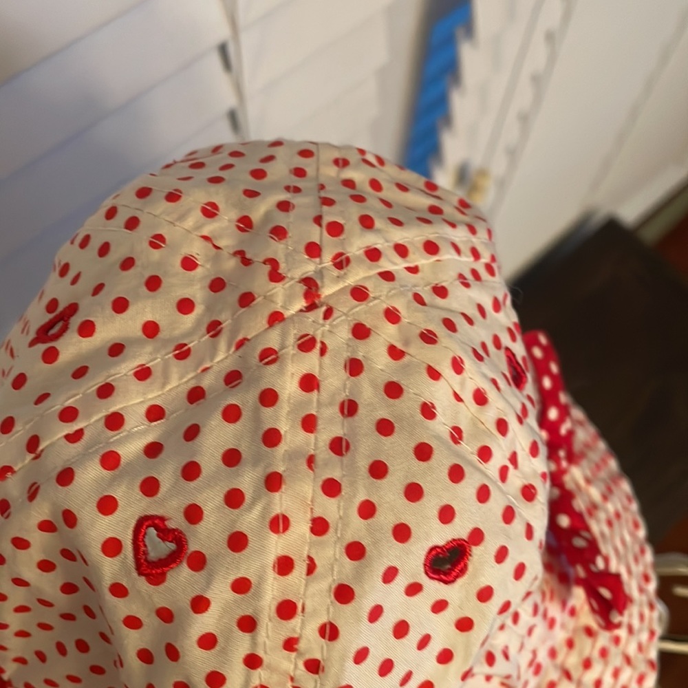 Disney child’s hat. - Picture 6 of 10
